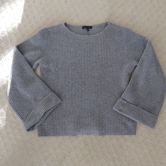 Saks Fifth Avenue Sweaters - Saks Fifth Avenue cashmere sweater